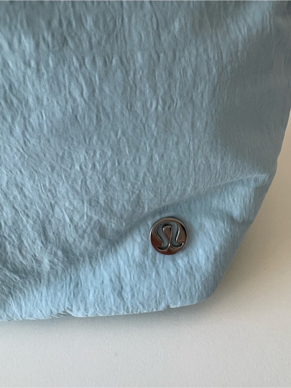 Lululemon Small Tote Bag - Foam Cloud/Silver NWT - Picture 6 of 10